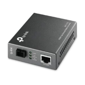 El MC111CS es un convertidor de medios diseñado para convertir fibra 100BASE-FX en medios de cobre 10/100Base-TX o viceversa.